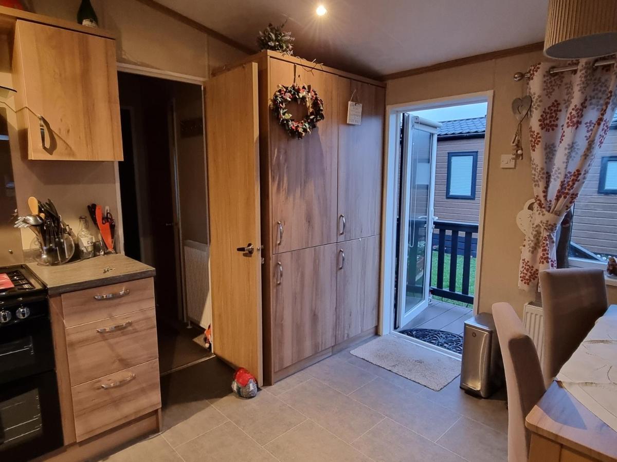 Kimadalyn Villa Forfar Buitenkant foto